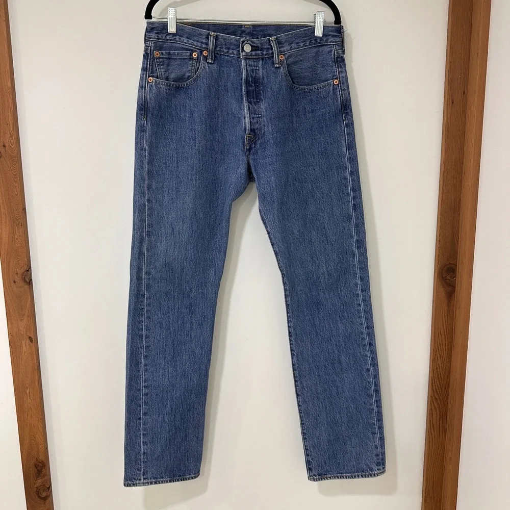 Levi's 501 Original Fit Jeans Men 32x32‎ Blue Button Fly | Classic Americana